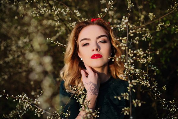 What's the Best Way to Style a Mock Neck Top for a Sophisticated Office Look?