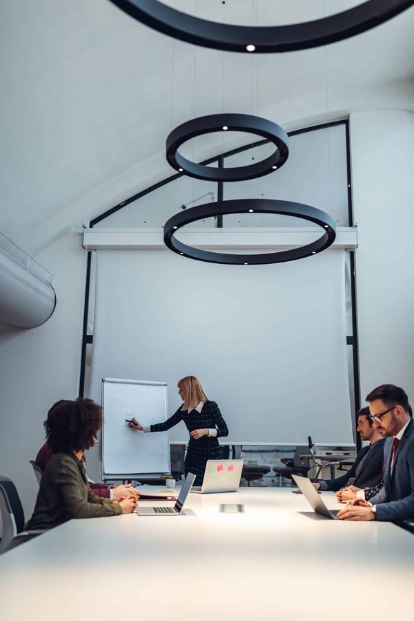 What's the Impact of Photonic Chip Technology on Next-Gen High-Speed Internet Access?