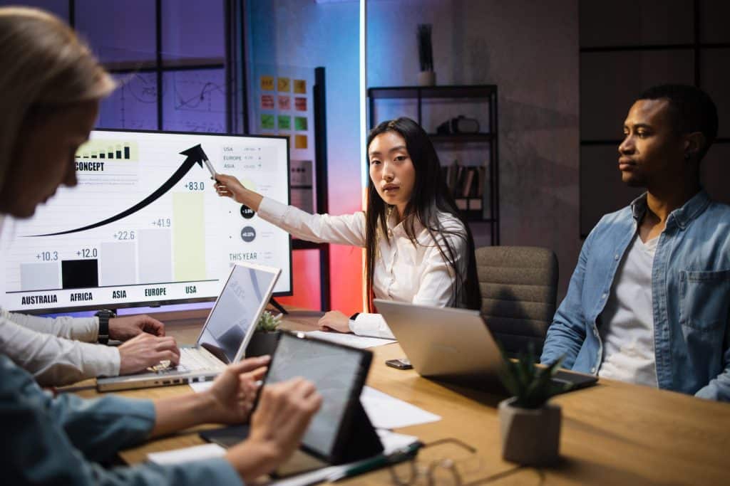How Can Biomechanical Analysis Enhance the Technique of Discus Throwers?